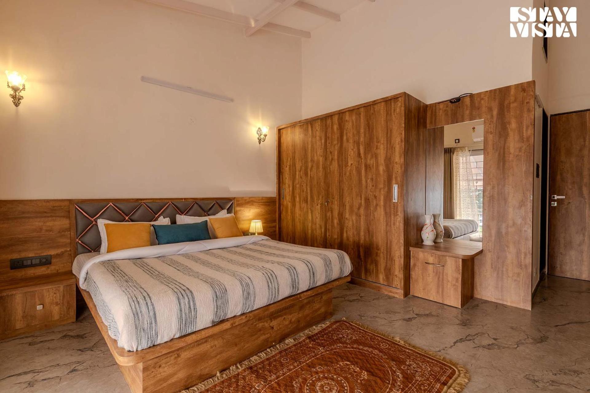 Stayvista'S Harvest Haven - Pool-View Villa With Deck & Machan Near Sula Nashik Exterior foto
